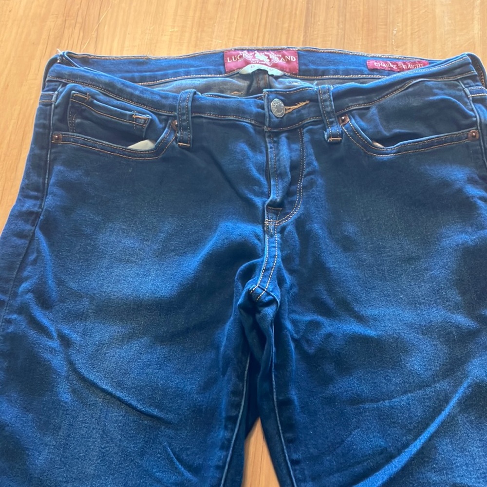 Super cute Lucky Brand Jeans. Good condition and ankle style